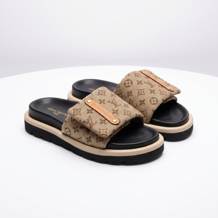 Louis vuitton slides